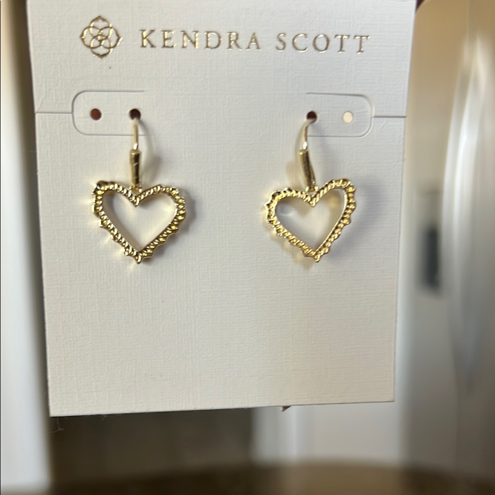 Kendra Scott Sophee Gold Heart Earrings